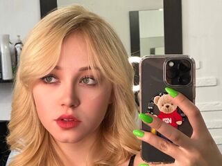 naked girl with live cam EmilyCarles