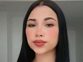 camslut naked EmilyMorrison