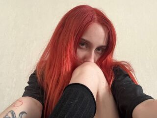 naked webcam girl fingering EmmaKrasnova