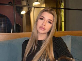 adult liveshow EmmyRamsdell