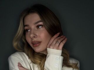 camwhore fingering pussy EvaEllees