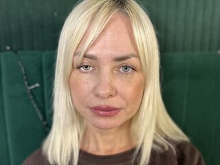 camwhore masturbating with sextoy EvaRomer