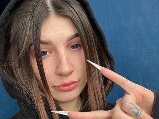 naughty camgirl masturbating with dildo FemidaBrown