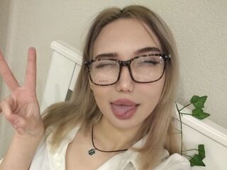 naughty camgirl photo FloraSelt