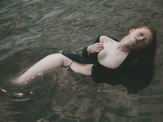 naked cam girl masturbating with vibrator GingerNancy