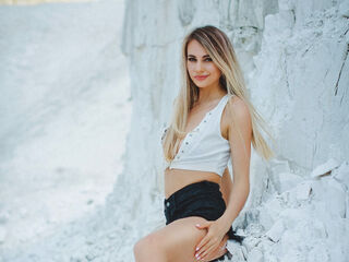 hot webcam slut HannaMo