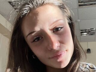 webcam chat HeidyDuggar