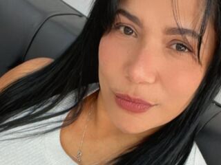 webcamgirl chat HillaryRouss