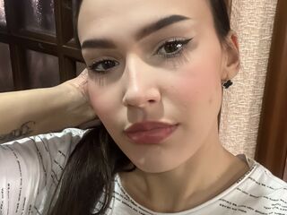camgirl chatroom IlonaMasker