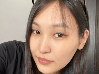 bedroom live webcam IsaKuromi