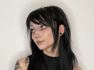 naked girl with webcam masturbating with sextoy IzettaBishel