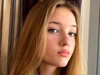 beautiful webcam girl JaniJarema