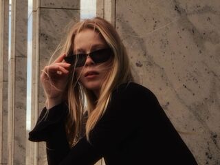 babe web cam JenaeWaneka