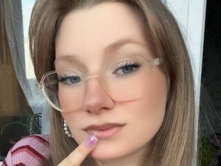 naked camgirl masturbating with vibrator JenelleDurepo