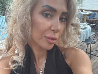 beautiful girl JenniferRein