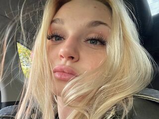 nude camgirl photo JinEvjen