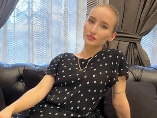 adult live webcam JuliaMercado