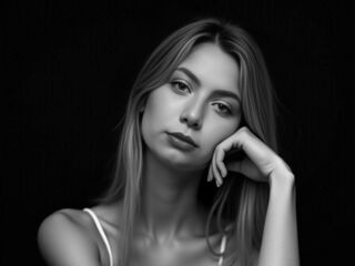 chat JulianaTase