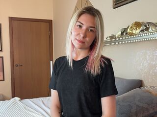 girl sexcam JuneRamos