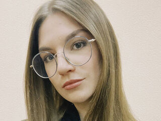 webcam girl chatroom KaraTribley