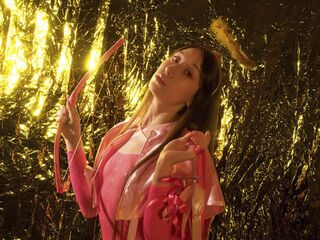 camslut fingering pussy KarinaSunset