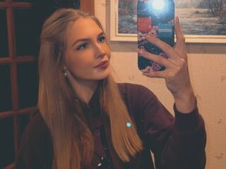 shaved pussy cam KateyTouriny