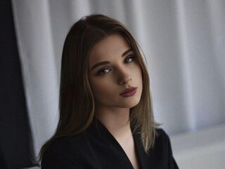 camgirl playing with sextoy KatlynFlaxman