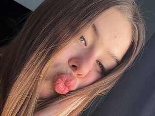 fingering girl cam KristiGroun