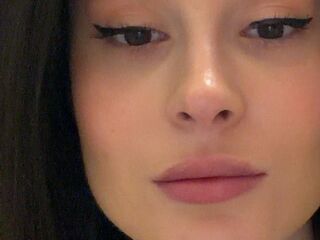 naked girl with webcam masturbating with vibrator KrystinTuchman