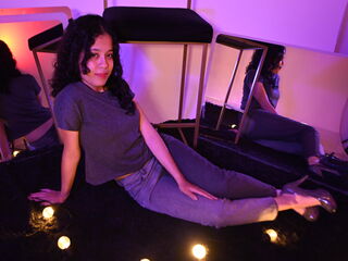 cam girl chat KyaraLux