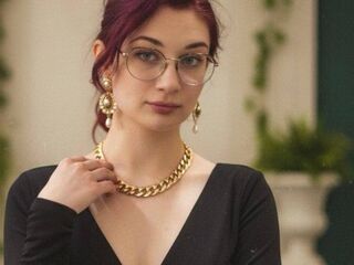 naked camgirl masturbating KylieHerdes