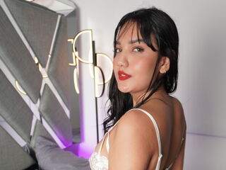 naughty cam girl masturbating with dildo KylieWes