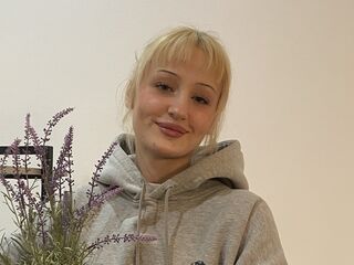 free live sexcam KyungMikes