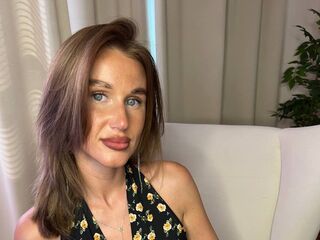 hot cam LanaSeam