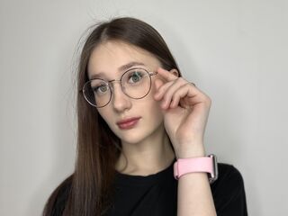 free nude live show LatriciaSuet