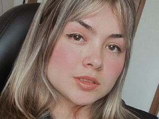 masturbating girl LauBee