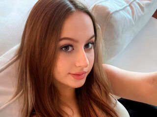 shower webcam LaurenSaintie