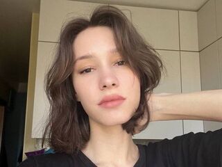 sexy cam girl LavondaAlvizo