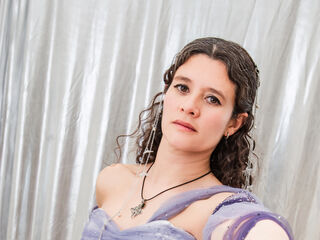 camwhore masturbating with sextoy LiaRoms