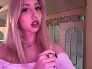 camwhore masturbating with vibrator LianneMoul