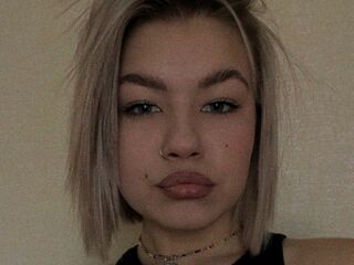 live webcam performer LikaDavis