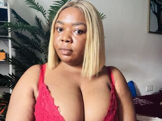 naked cam girl masturbating with vibrator LilianLeo