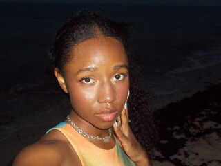 shower web cam LilithAnnabell