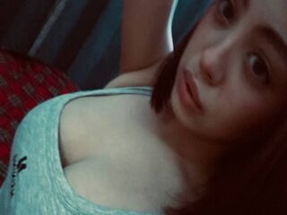 topless webcam girl LinaMile