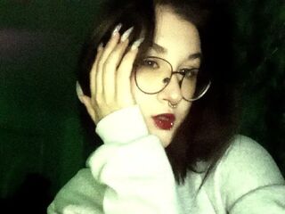 cam girl playing with vibrator LinnaRose