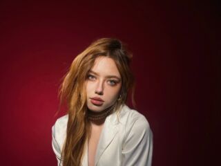 naked camgirl gallery LoraBarren