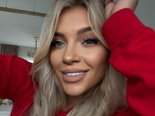 free adult cam LorennaRyan