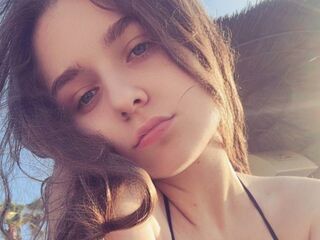 naked camgirl masturbating LuanaContratto