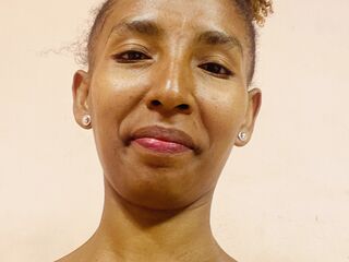 hot cam girl masturbating with sextoy LydiaZaf