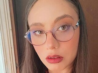 hot chatroom MadeCristine